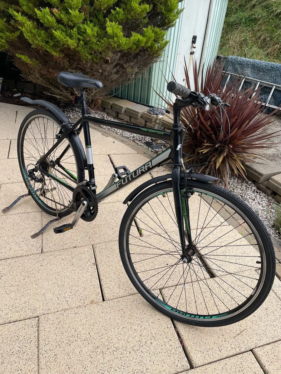 Futura Navigator  hybrid bike - Image 1