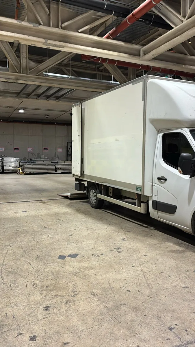 Man with van - Image 4