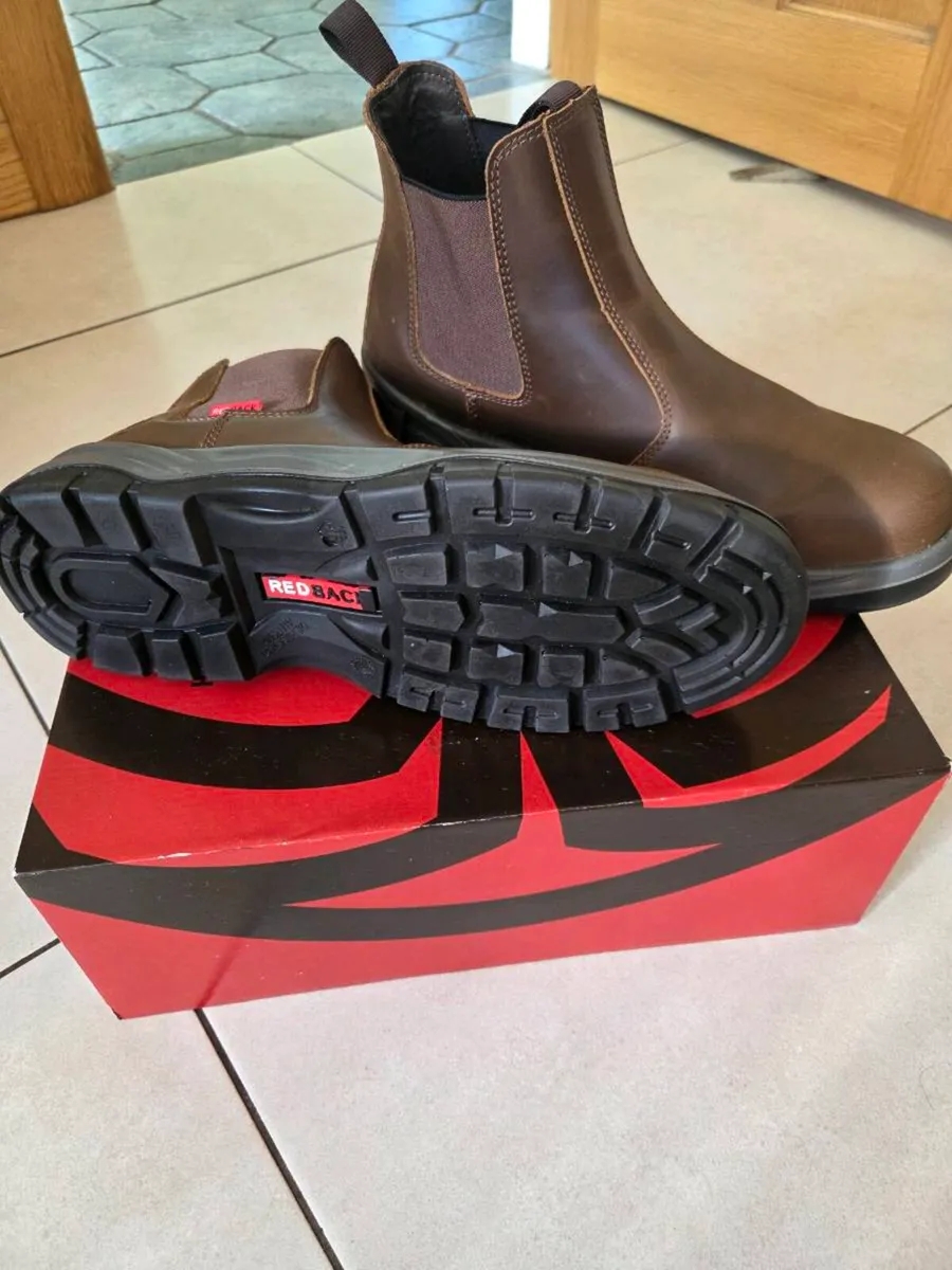 RedBack Mens working Safely Boots    Size 11/46 - Image 1