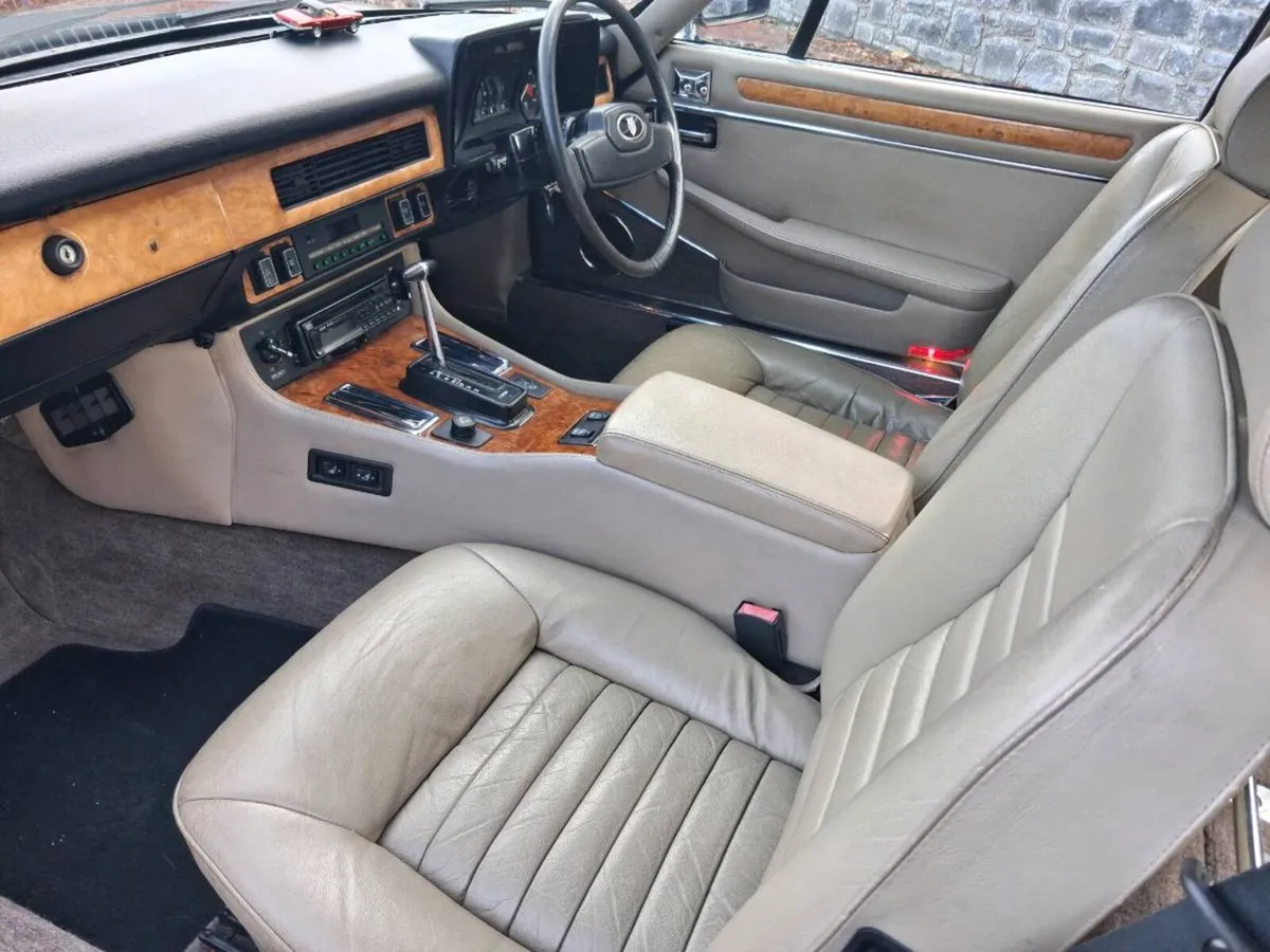 1987 Jaguar XJ-SC - Image 4