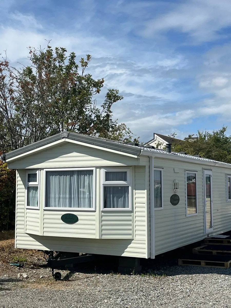 Stunning 3 Bed Willerby Mobile Home - Image 1