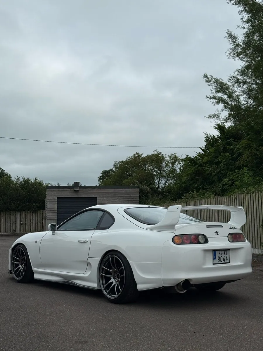 Toyota supra - Image 4