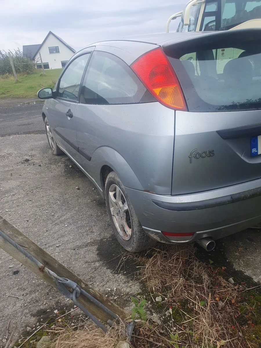 Ford Focus 2002 - Image 4