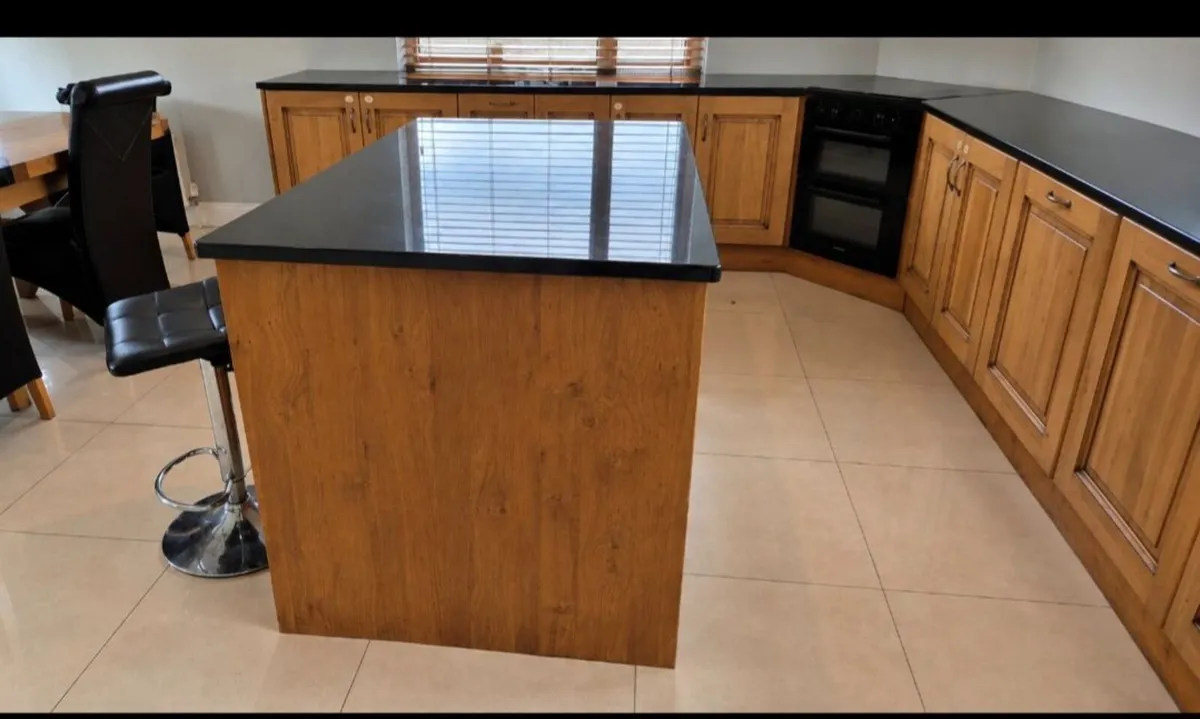 Kitchen - Image 4