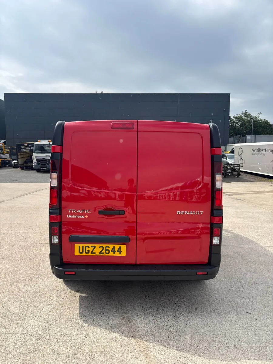 2021 Renault Trafic Business+ 2.0d - Image 3