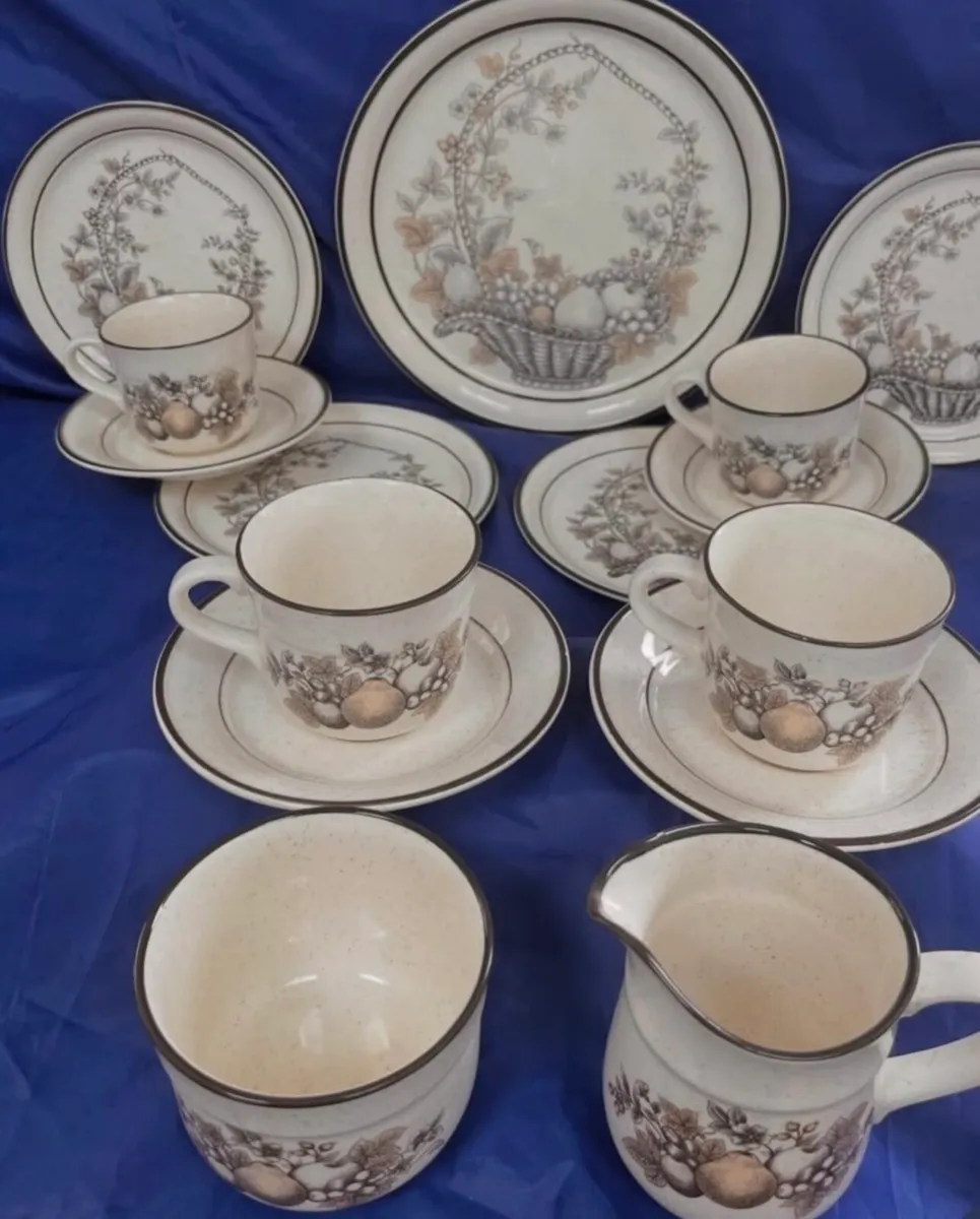 Arklow teaset - Image 3