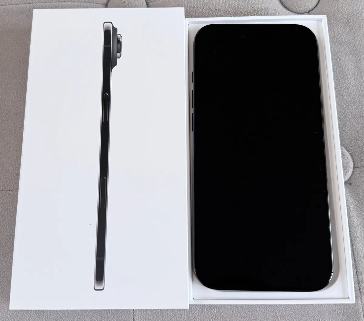 iPhone Air Space Black Titanium 256gb - Image 3