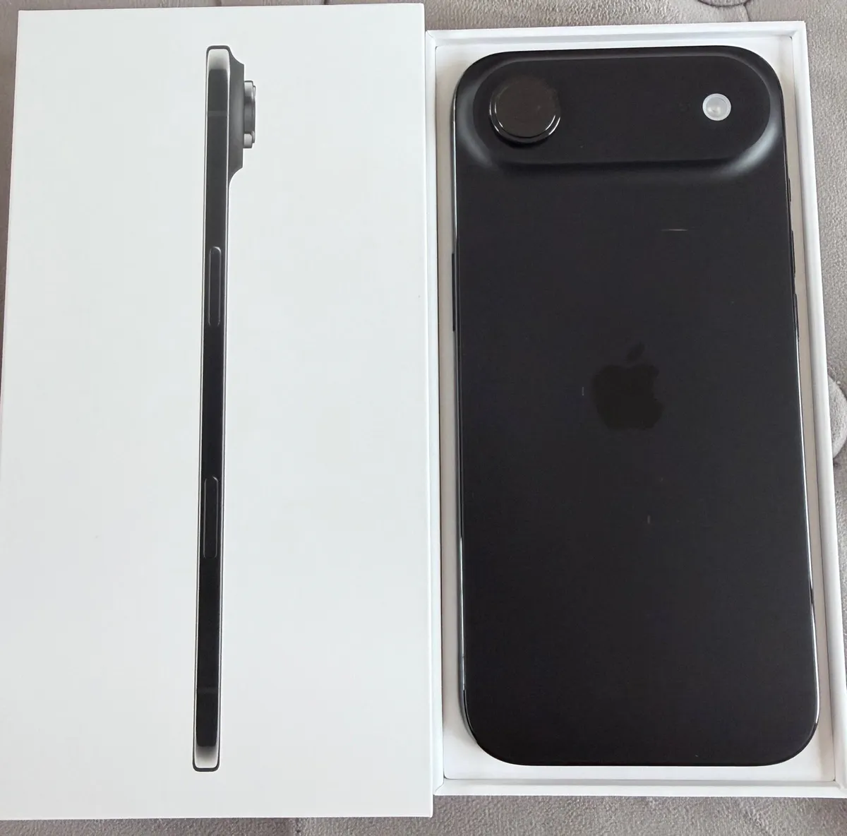 iPhone Air Space Black Titanium 256gb - Image 4