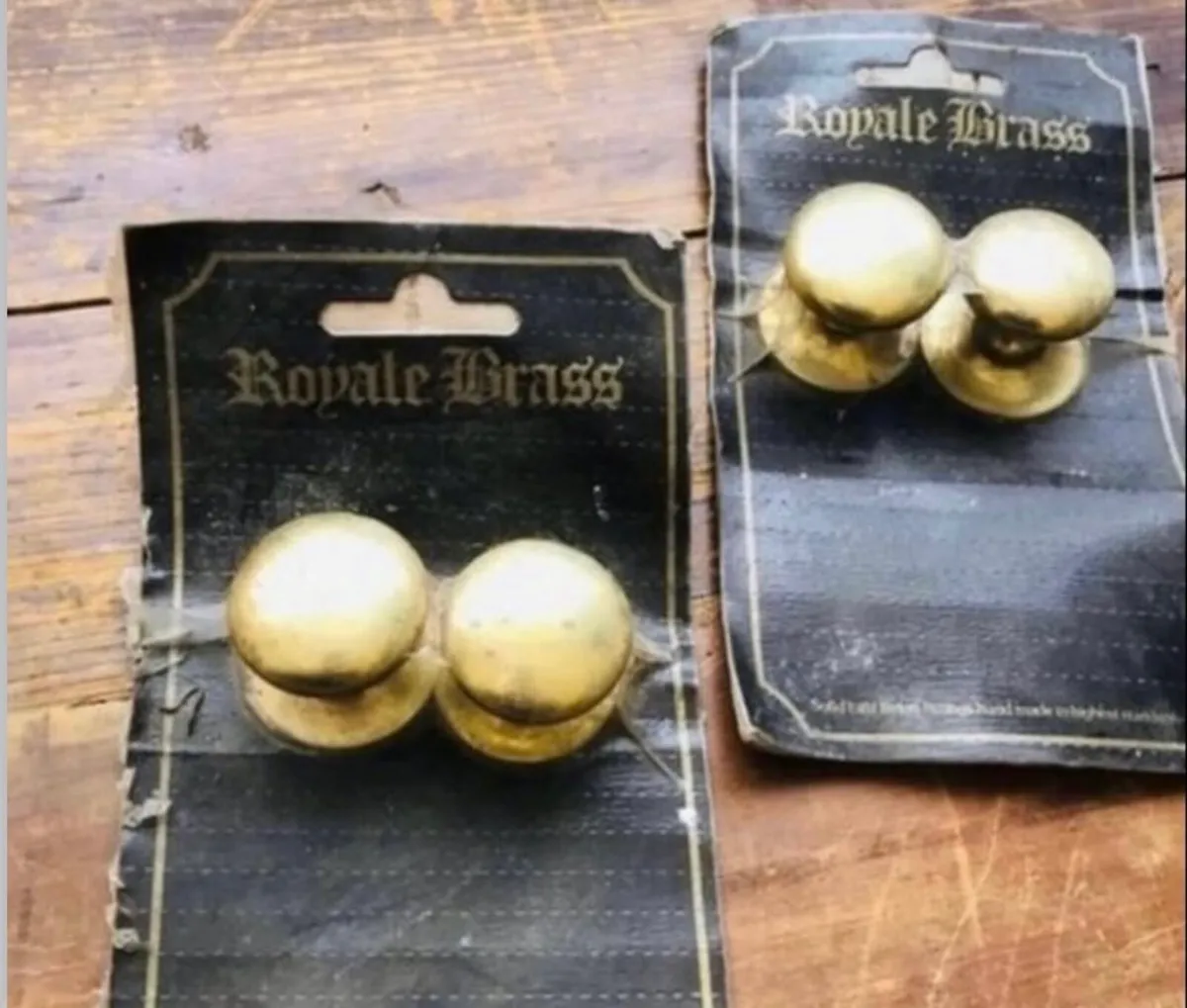 Brass cabinet knobs - Image 1