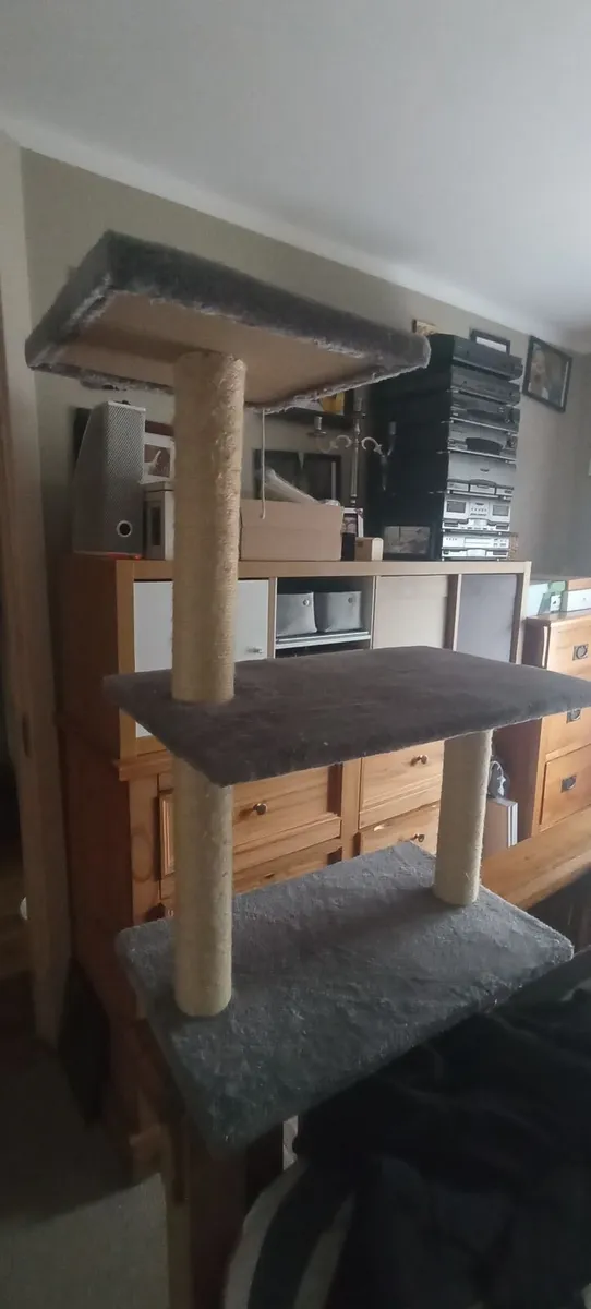 Cat tower - Image 3