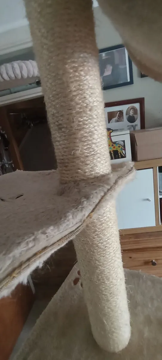 Cat tower - Image 2