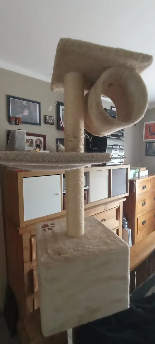 Cat tower - Image 3