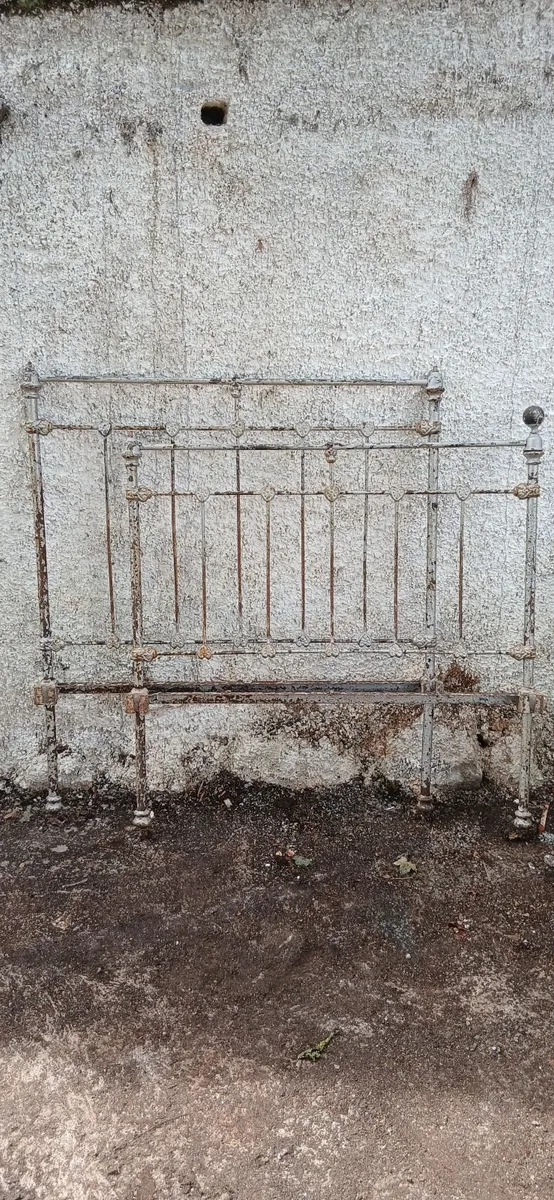 Antique Cast Iron Bed – Headboards & Footboard - Image 1