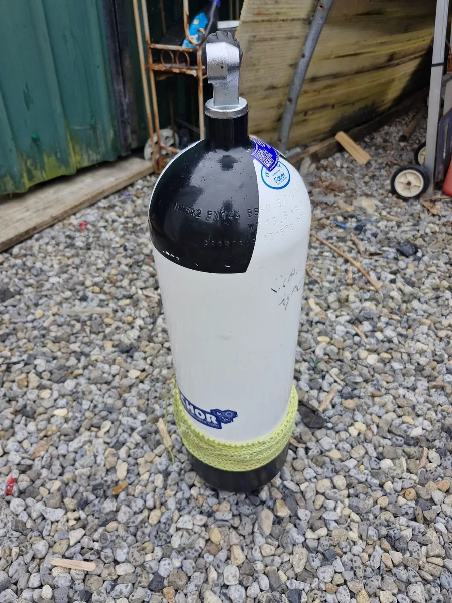 Dive cylinders - Image 1