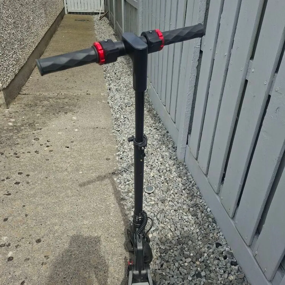 Kuggo Eletric Scooter - Image 3