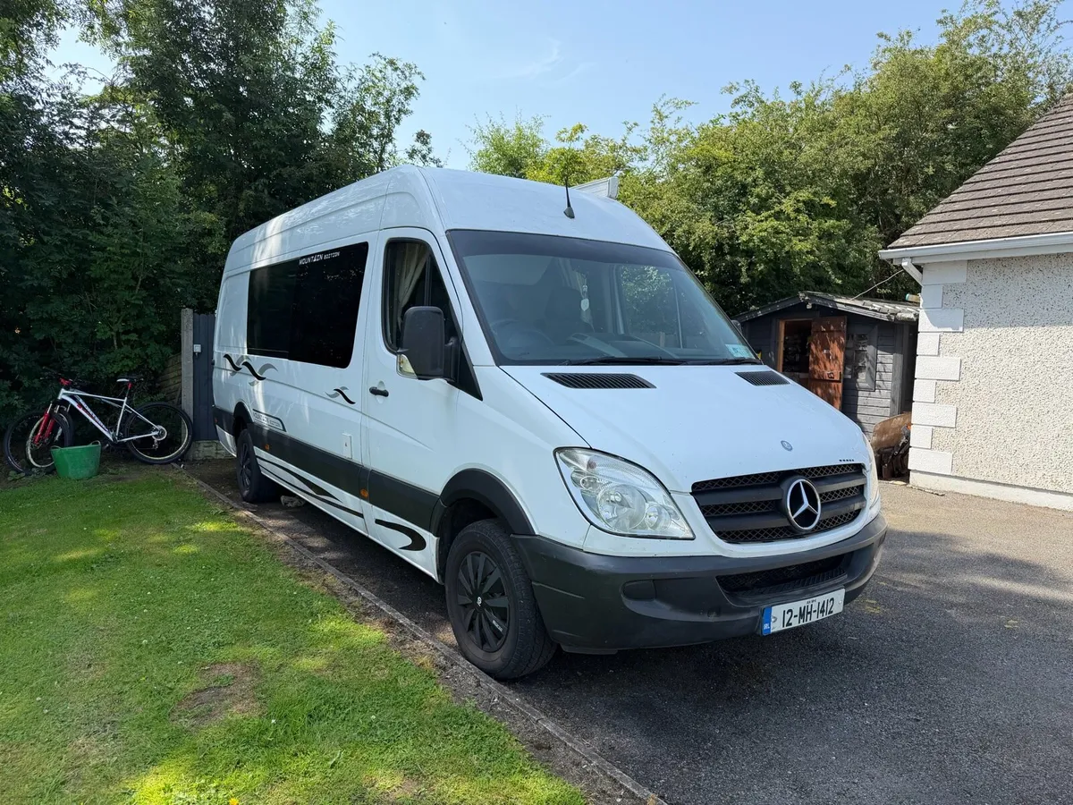 Camper van - Image 4