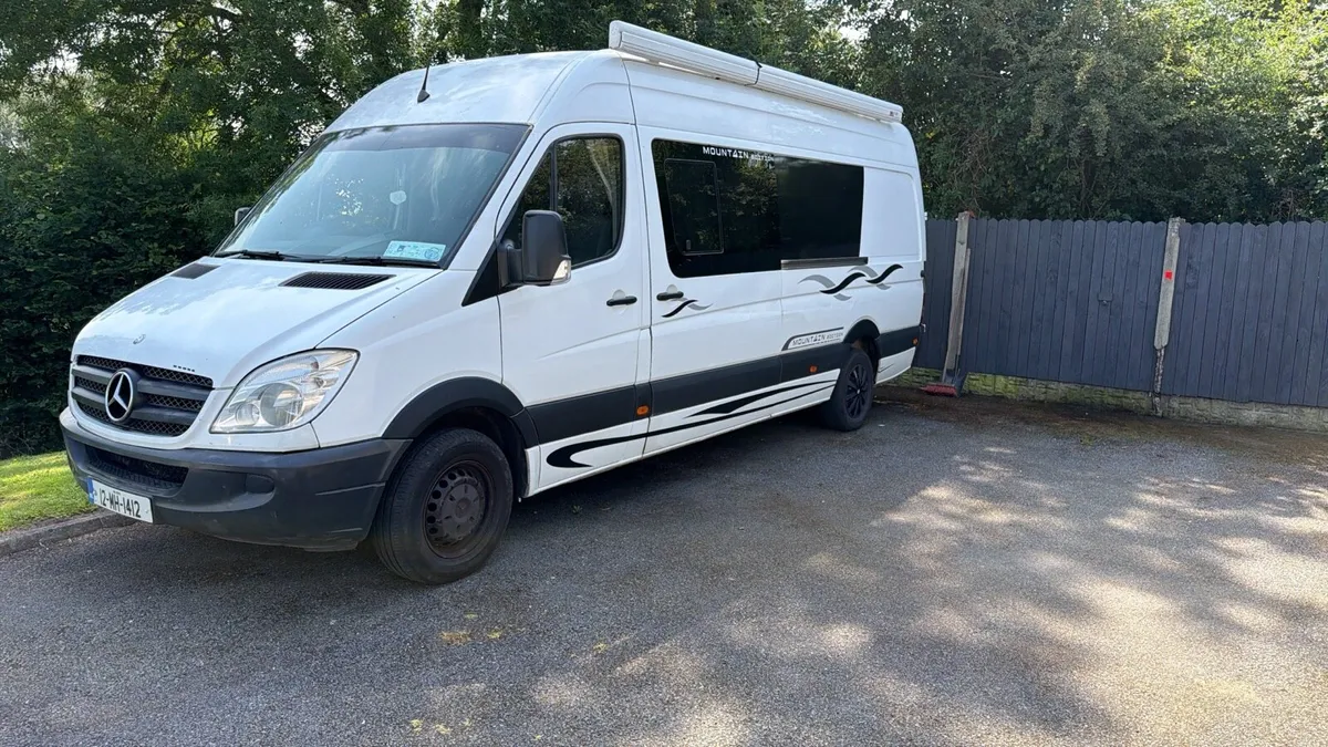 Camper van - Image 3