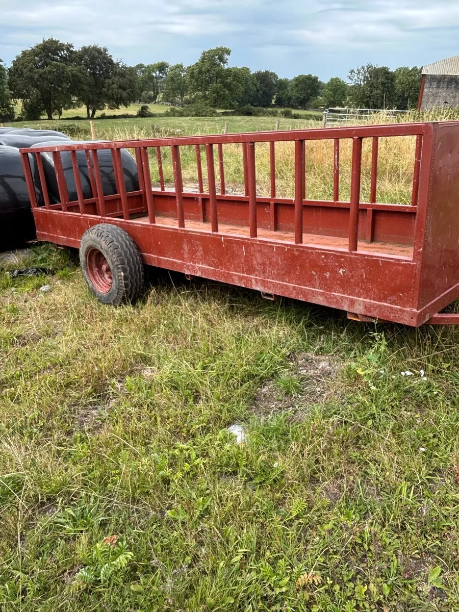 Feed Trailer - Image 4