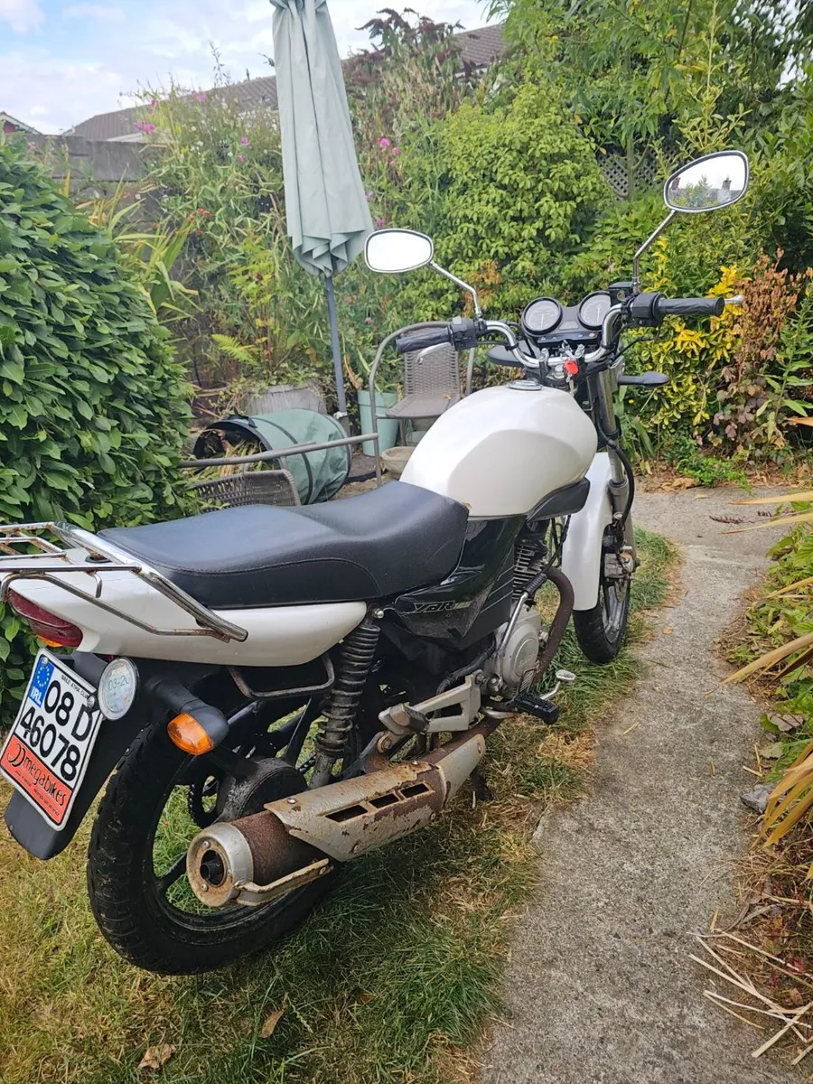 YAMAHA YBR 125 2008 - Image 4