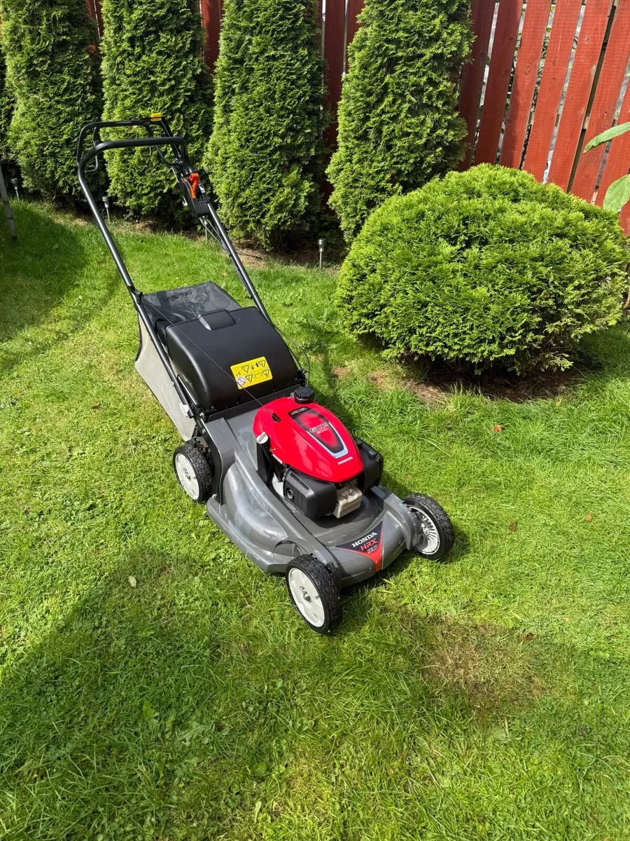 Honda HRX 537 lawnmower - Image 1