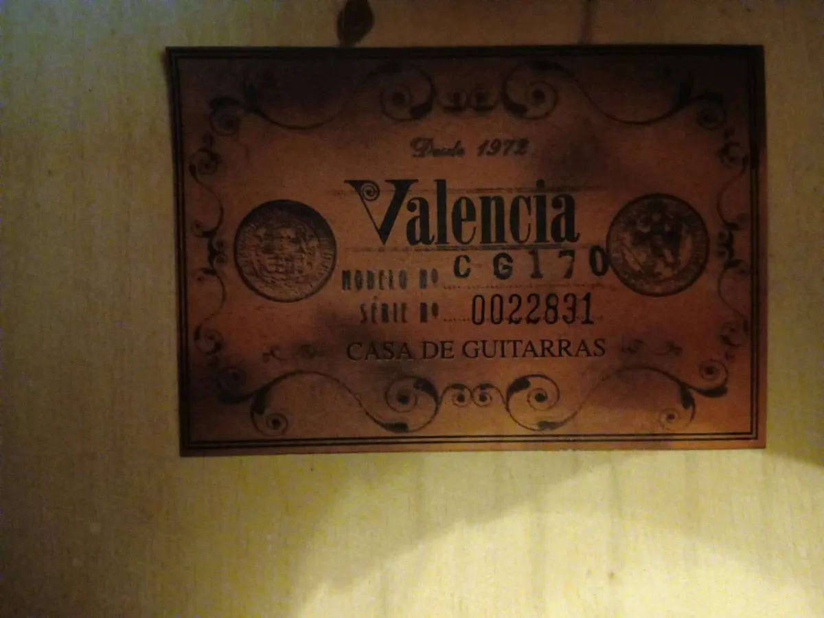Valencia guitar - Image 2