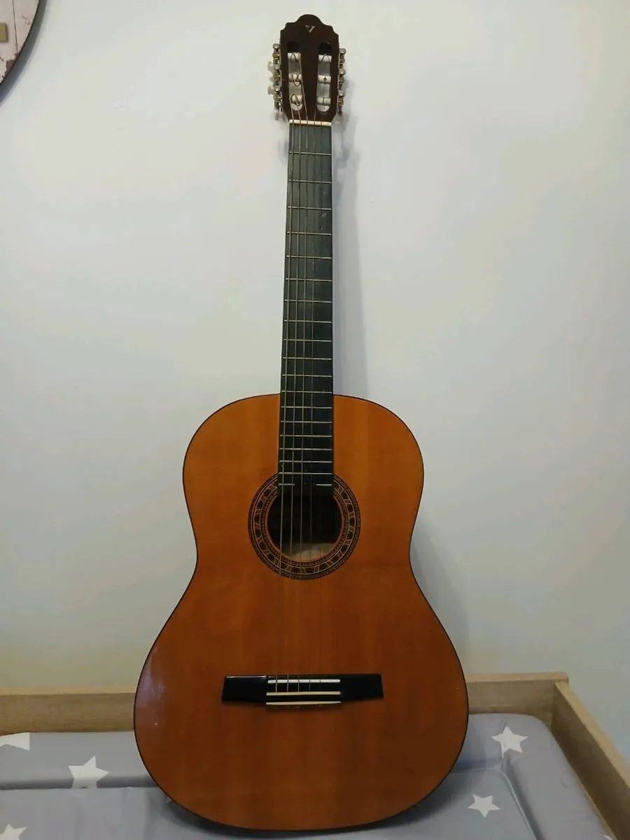 Valencia guitar - Image 3