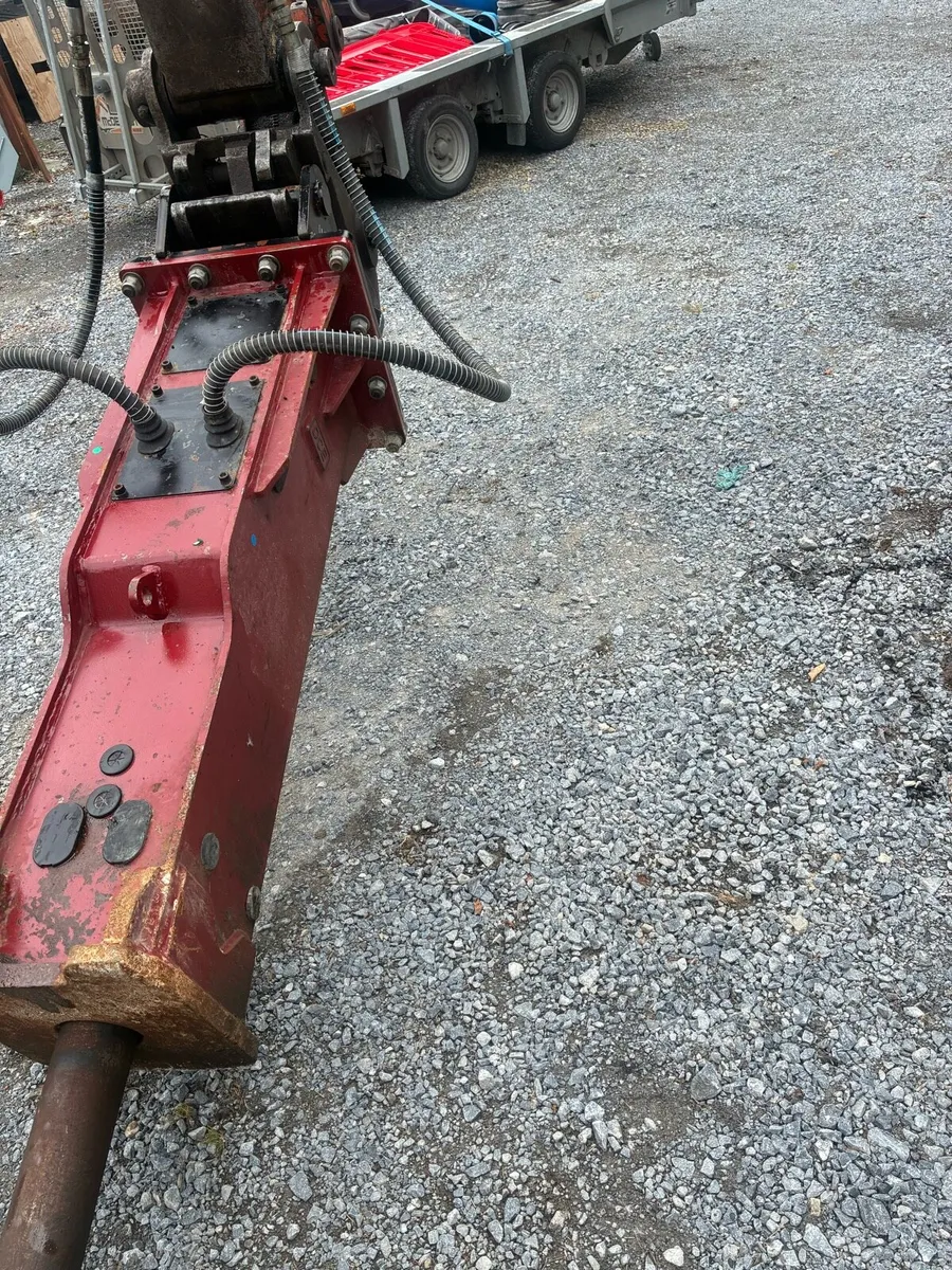Rock breaker - Image 3