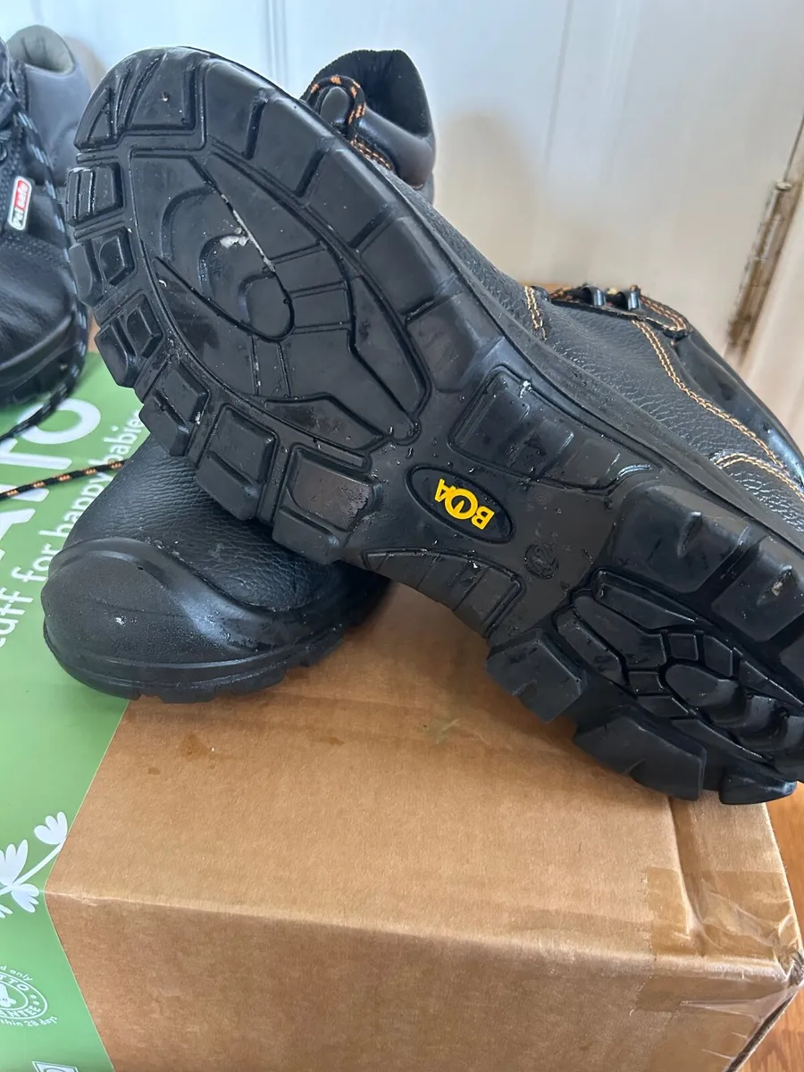 Safety boots - Image 3