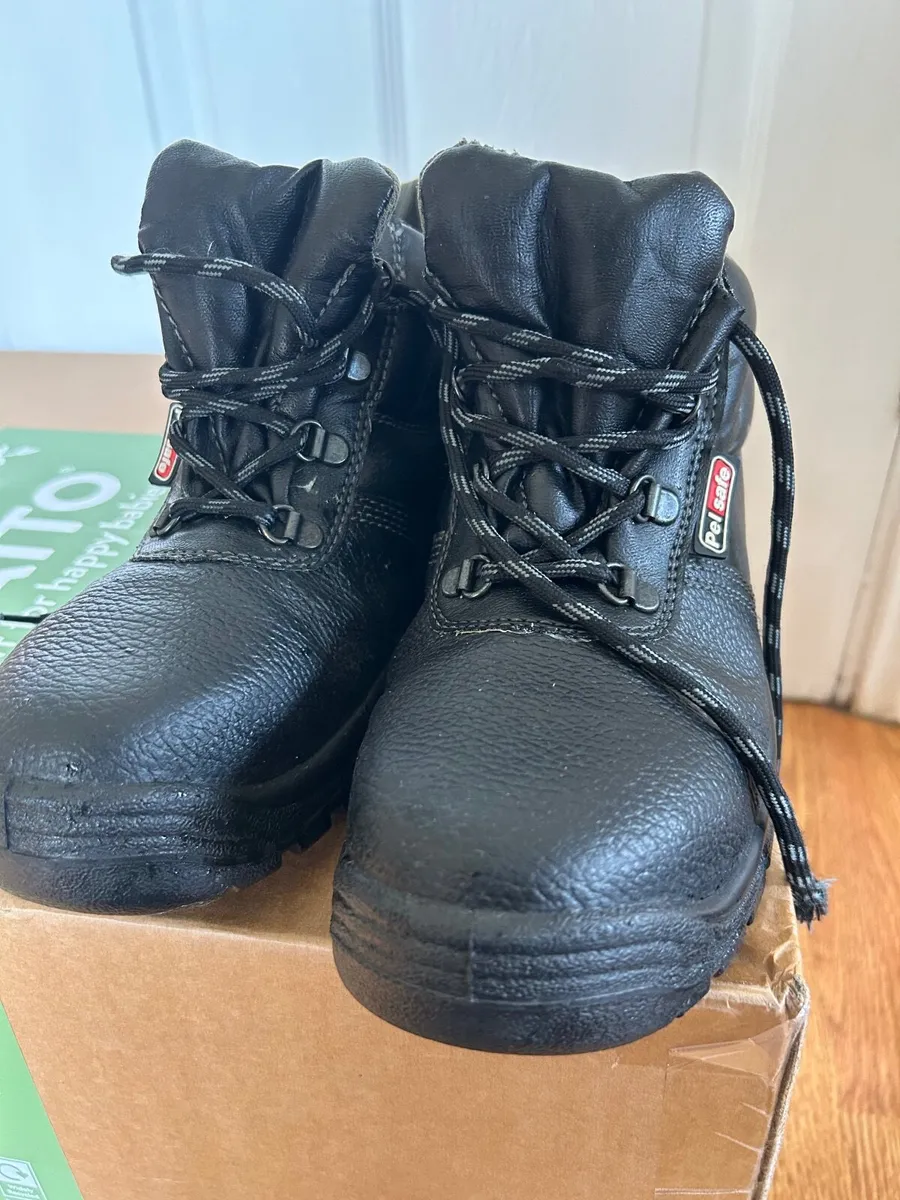 Safety boots - Image 4