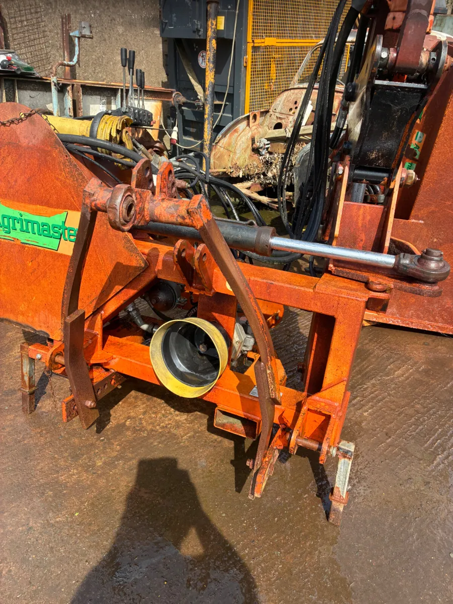 Agrimaster golden shark hedgecutter - Image 1