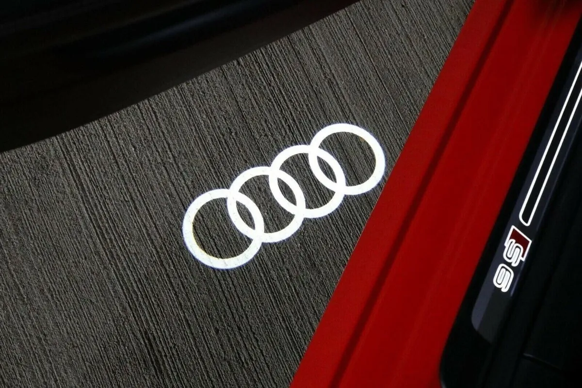 Genuine Audi LED Puddle Lights (4G0.052.133G) new - Image 4
