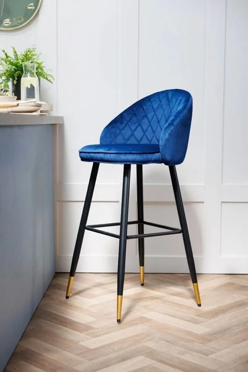 Bar stools - Image 1