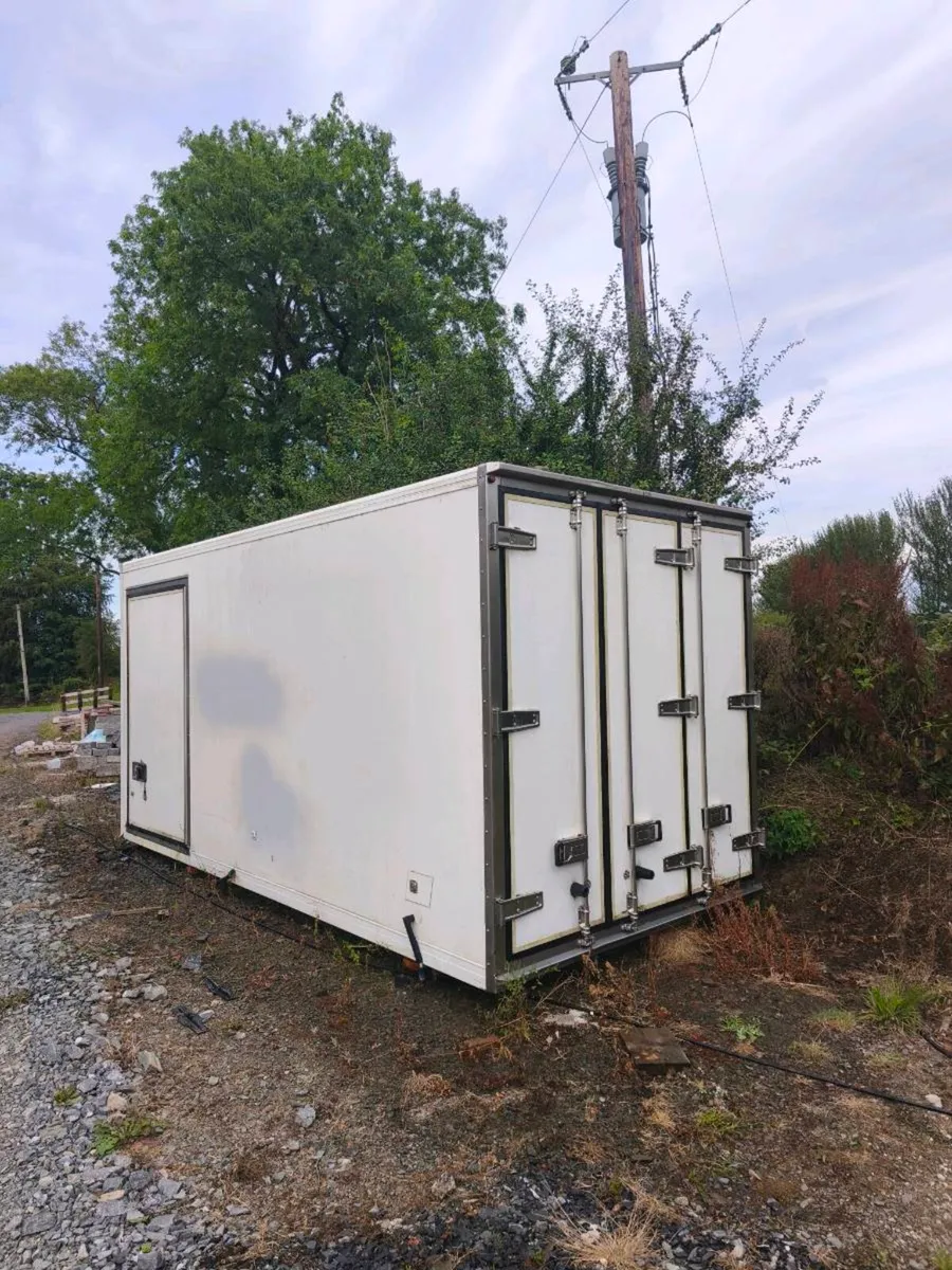 16ft Insulated Container - Image 1