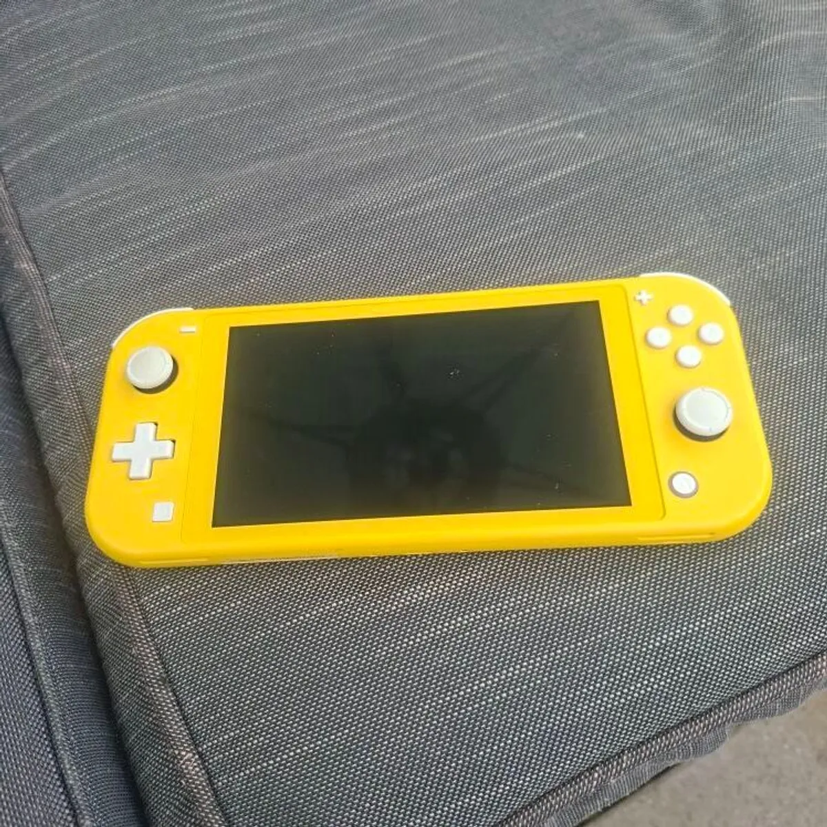 nintendo switch lite - Image 2