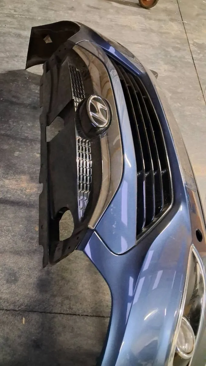 12 hyundai ix35 front bumper - Image 1