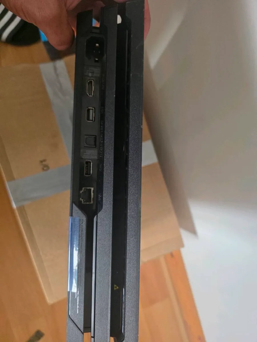 Ps4 Pro 1TB - Image 4