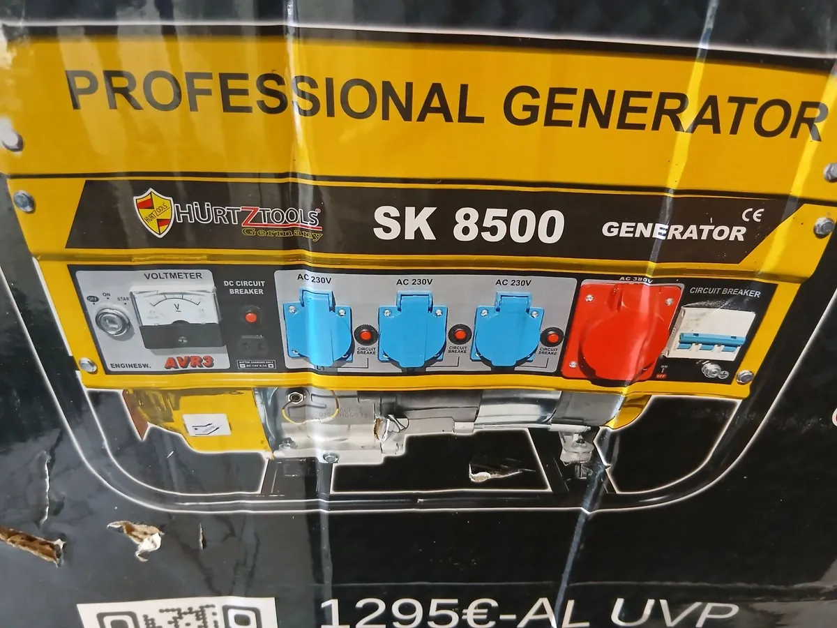 Generator new in the box price too sell - Image 3