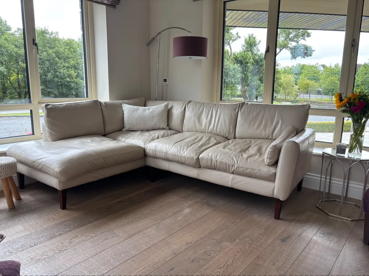 Couch - Image 3