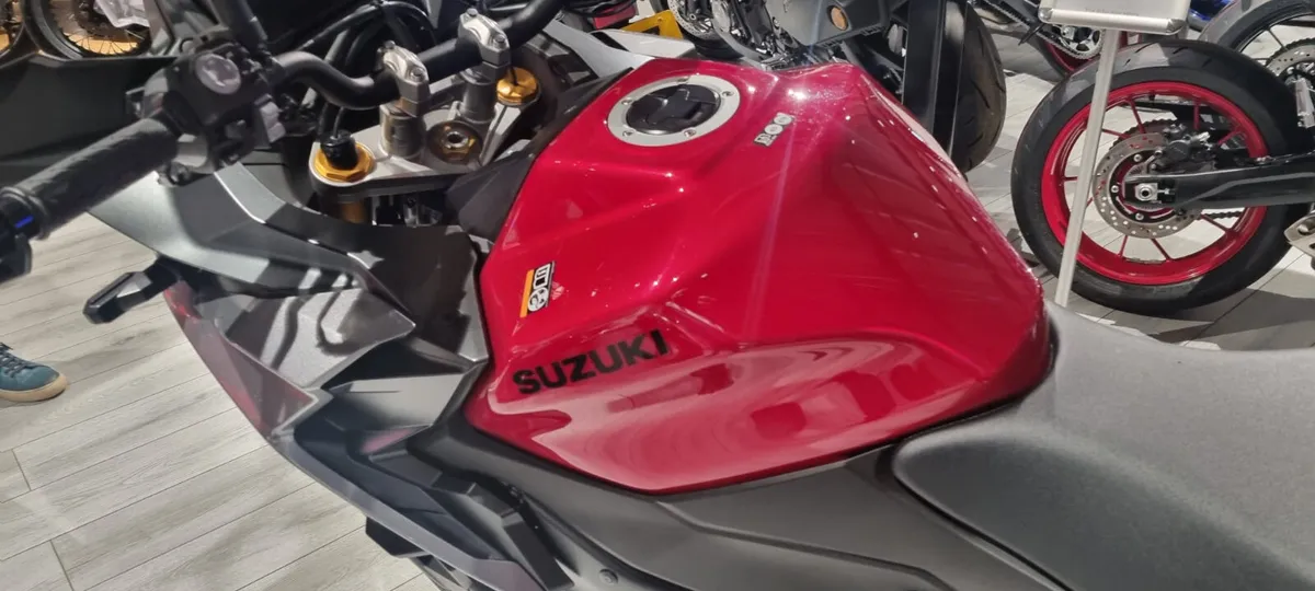 Suzuki GSX-S1000GX+ - Image 4