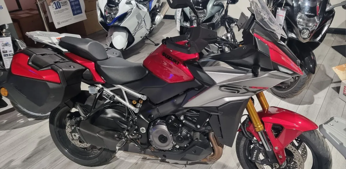 Suzuki GSX-S1000GX+ - Image 2