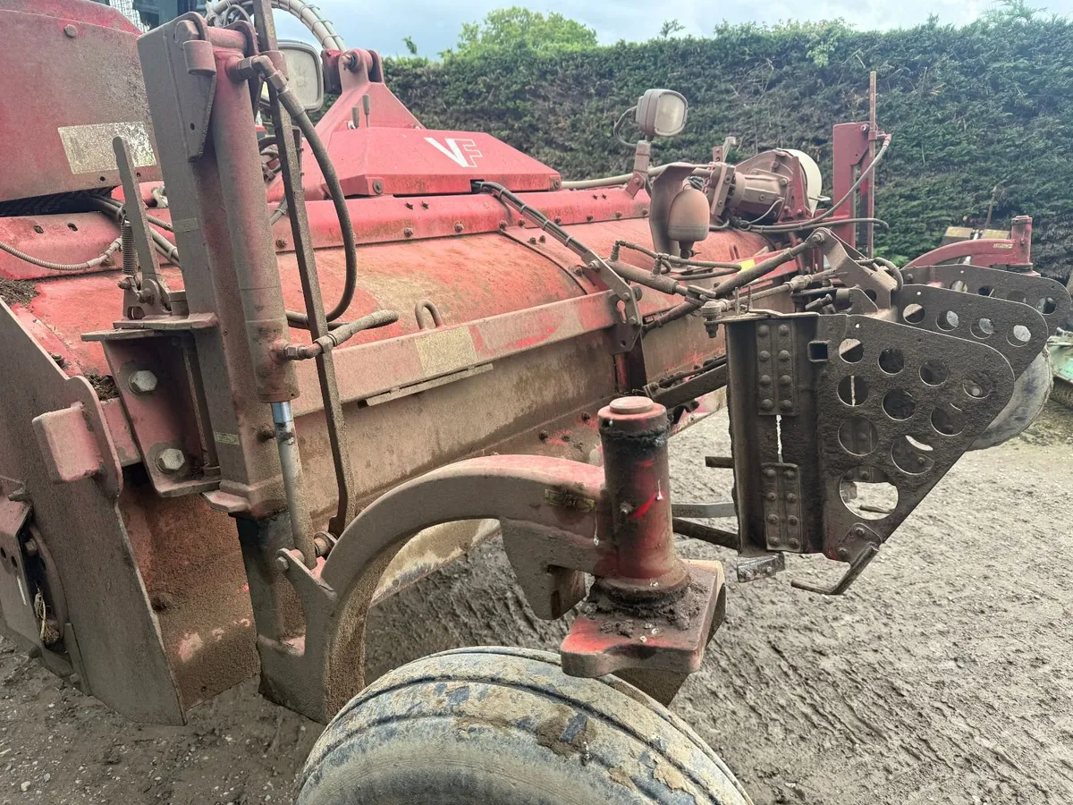 Beet Harvester - Image 2