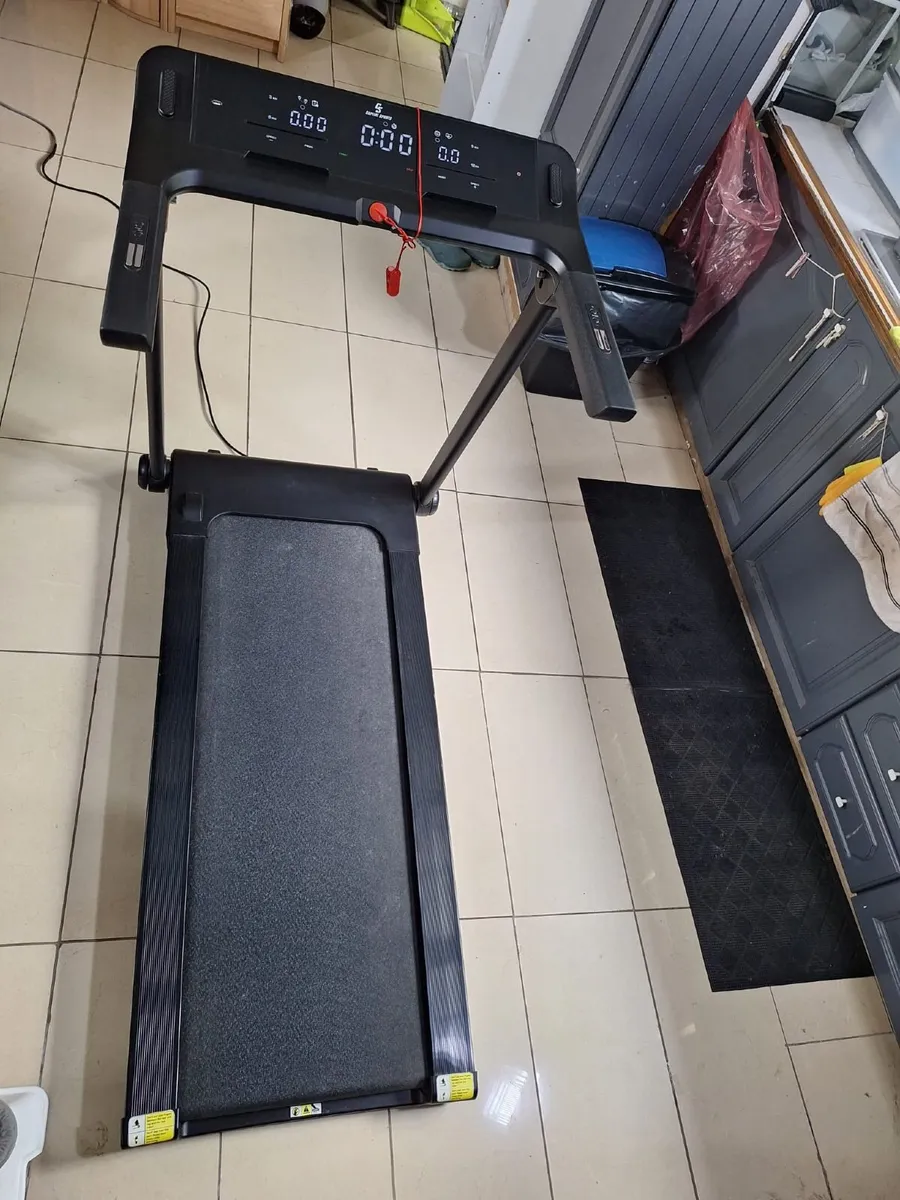 Treadmill - Image 2