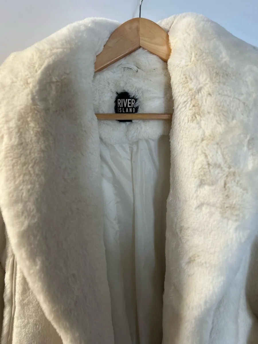 River island Women’s jacket faux fur coat - Image 3