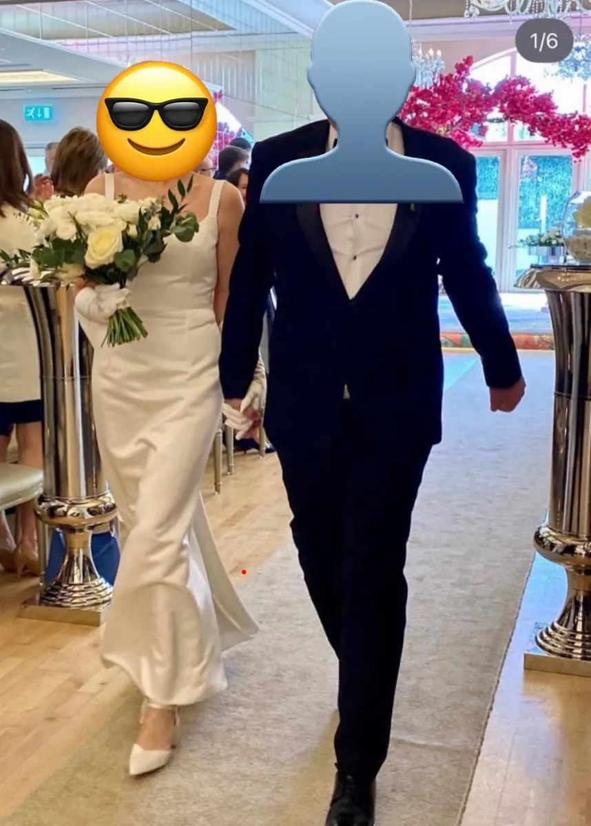 Wedding dress - Image 1