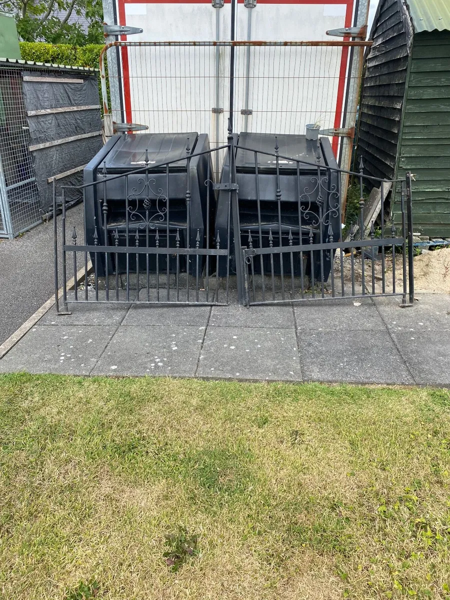 Entrance Gates - Image 1