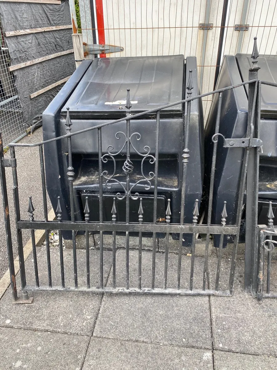 Entrance Gates - Image 3