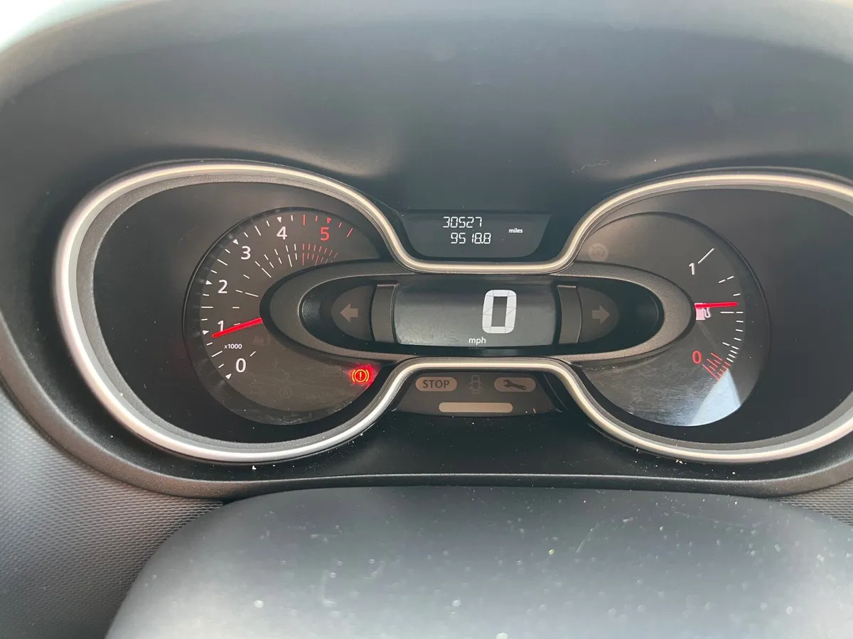 Renault Trafic 2022 - Image 4