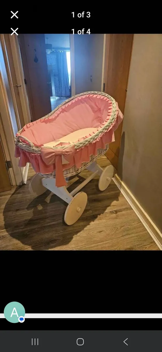 Cot for baby girl - Image 3