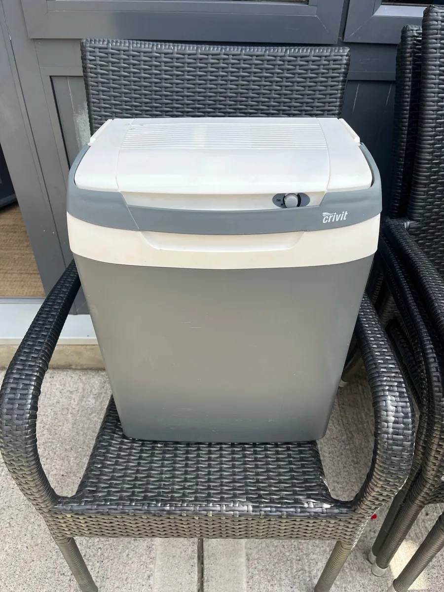 Cool box - Image 1
