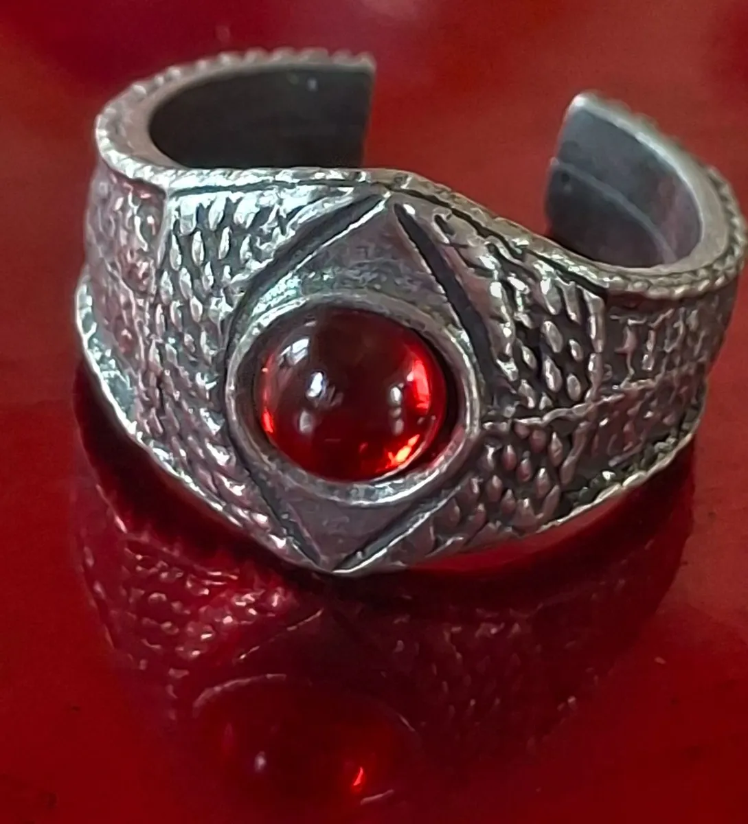 Vintage Statement Ring with Red Gemstone ... - Image 2